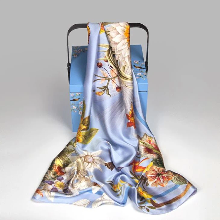 Pañuelo de seda estampado de doble cara